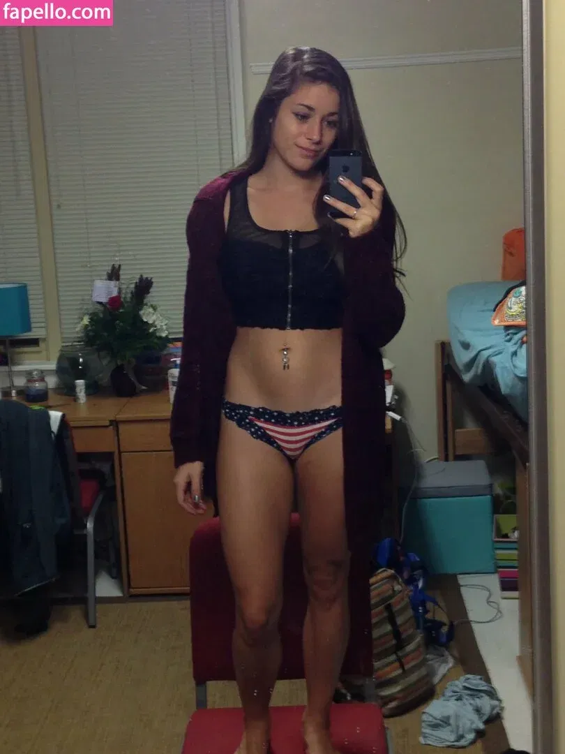 Katie Broad Onlyfans Photo Gallery 