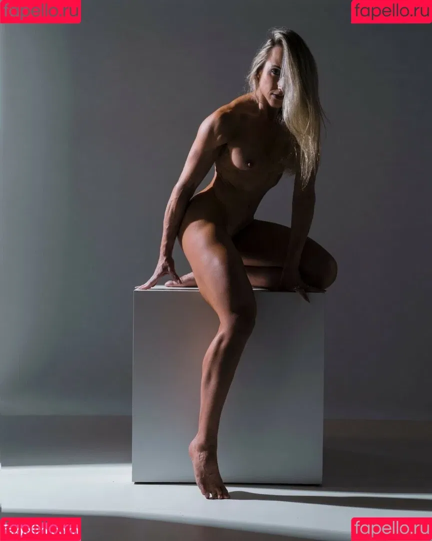 Aline Hirth Onlyfans Photo Gallery 