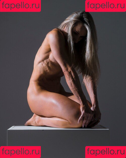 Aline Hirth Nude Onlyfans Photo 77