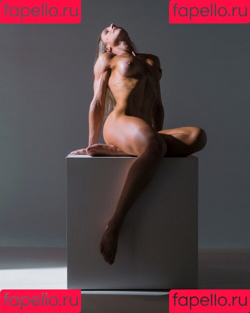 Aline Hirth Nude Onlyfans Photo 74