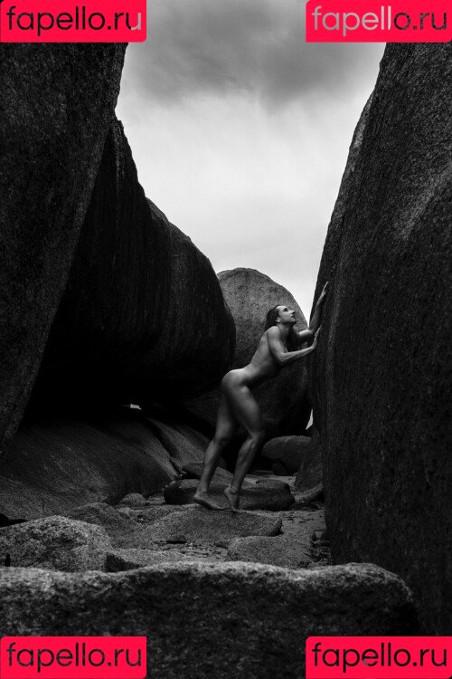 Aline Hirth Nude Onlyfans Photo 67