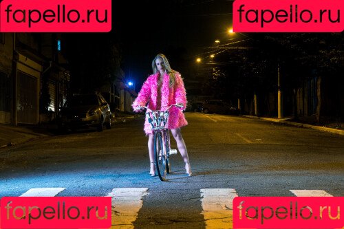 Aline Hirth Onlyfans Photo Gallery 