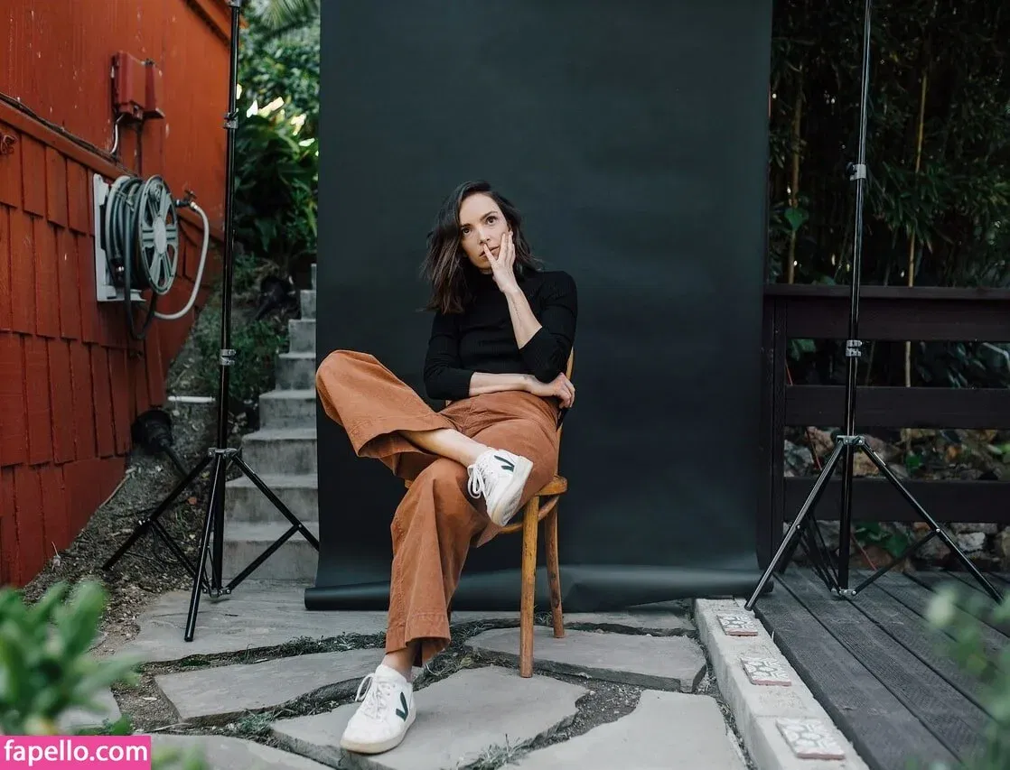 Jodi Balfour Onlyfans Photo Gallery 