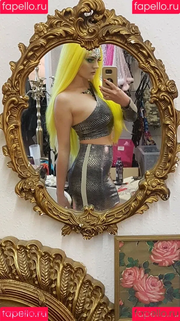 carlyraesummers Onlyfans Photo Gallery 