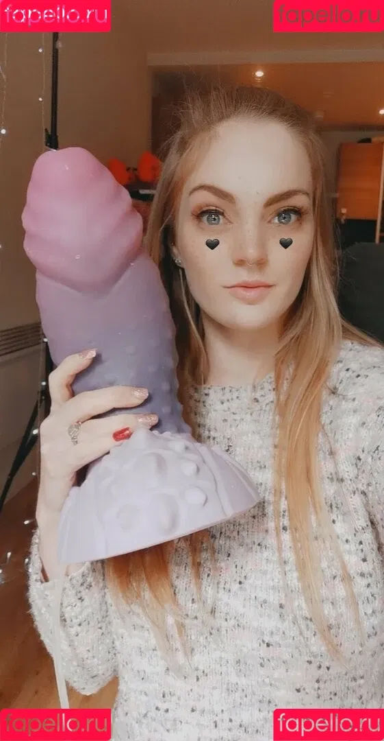 carlyraesummers Onlyfans Photo Gallery 