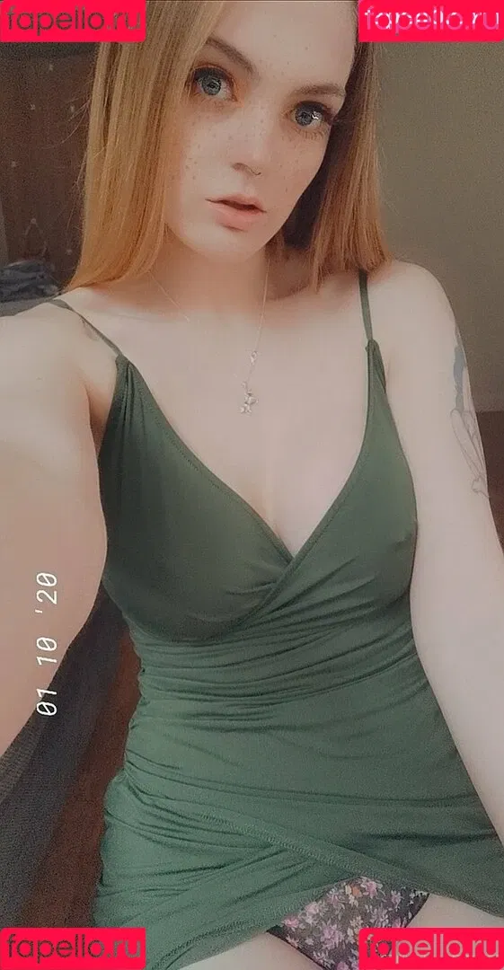 carlyraesummers Onlyfans Photo Gallery 