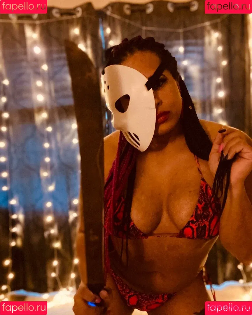 Nyla Rose Onlyfans Photo Gallery 