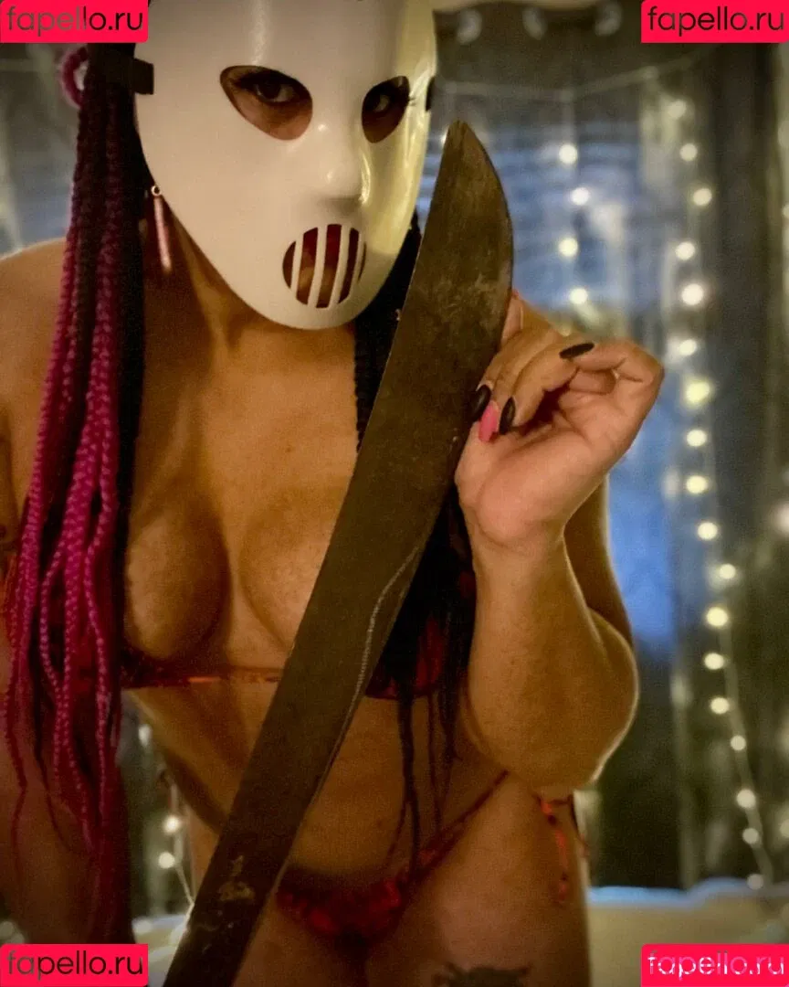 Nyla Rose Onlyfans Photo Gallery 