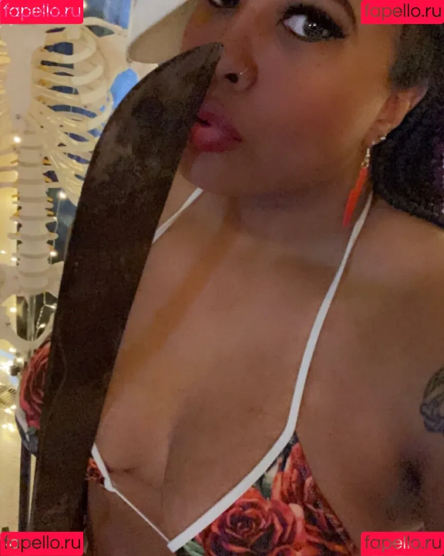 Nyla Rose Onlyfans Photo Gallery 
