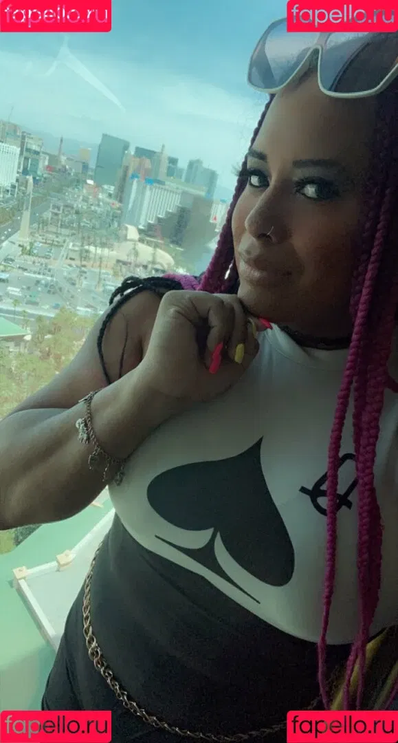 Nyla Rose Onlyfans Photo Gallery 