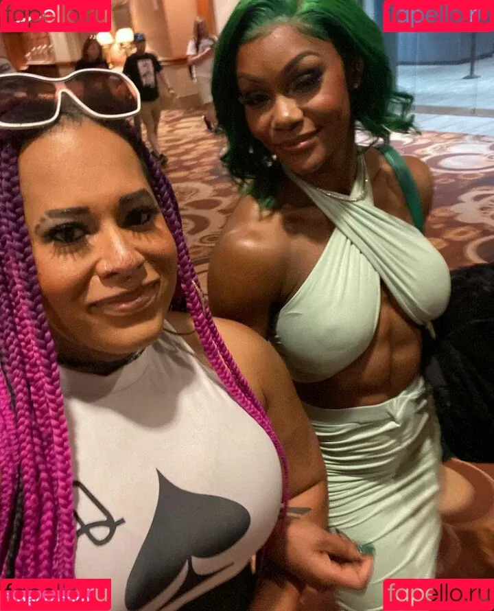 Nyla Rose Onlyfans Photo Gallery 