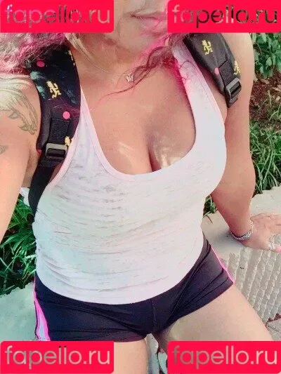 Nyla Rose Onlyfans Photo Gallery 