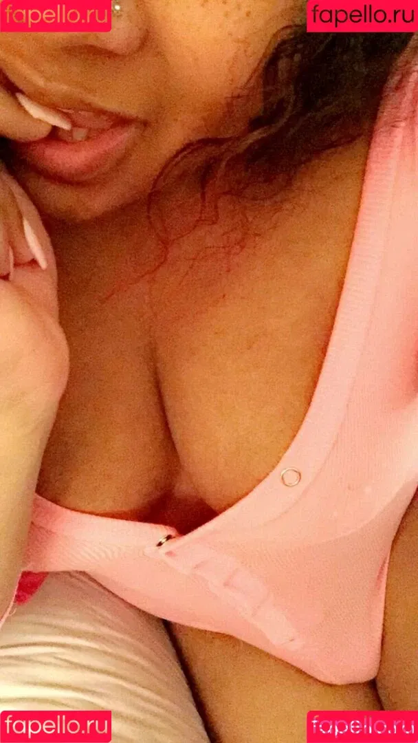 Nyla Rose Onlyfans Photo Gallery 