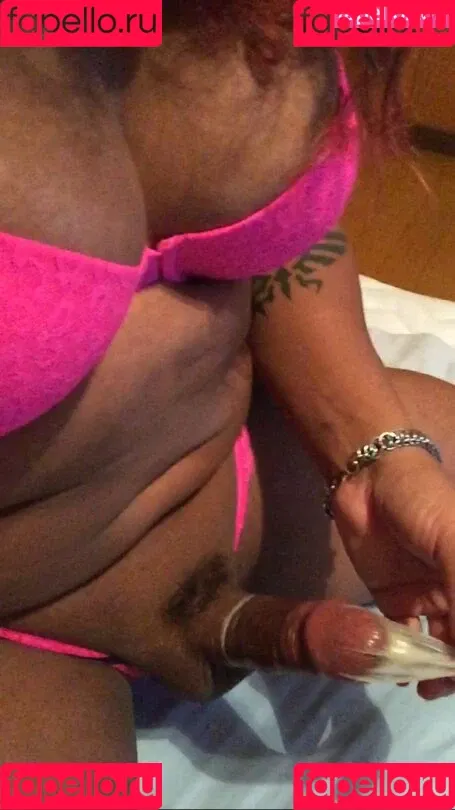 Nyla Rose Onlyfans Photo Gallery 