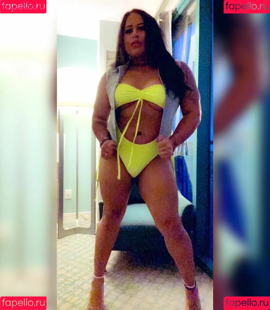 Nyla Rose Onlyfans Photo Gallery 
