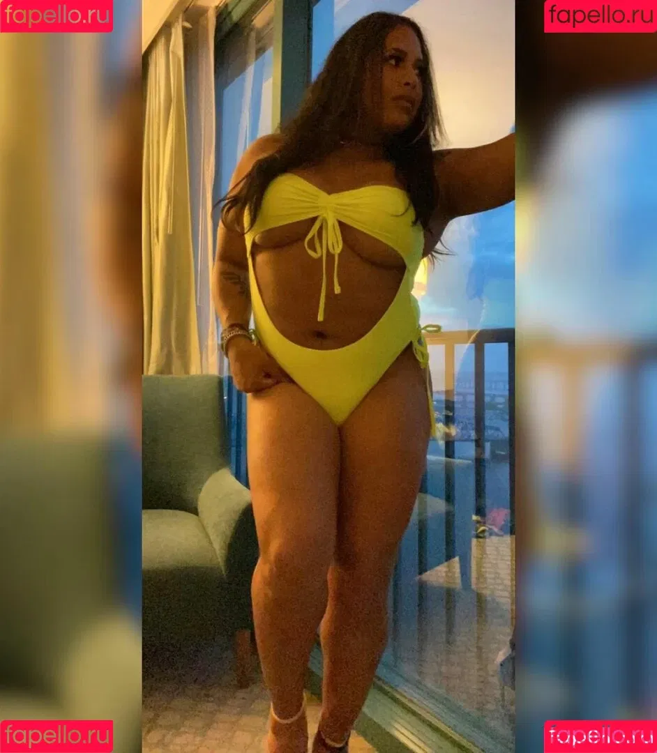 Nyla Rose Onlyfans Photo Gallery 