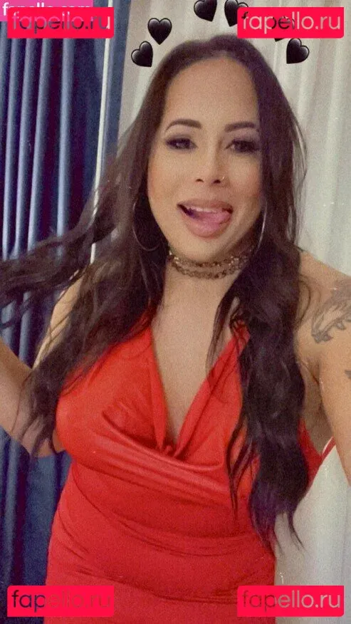 Nyla Rose Onlyfans Photo Gallery 