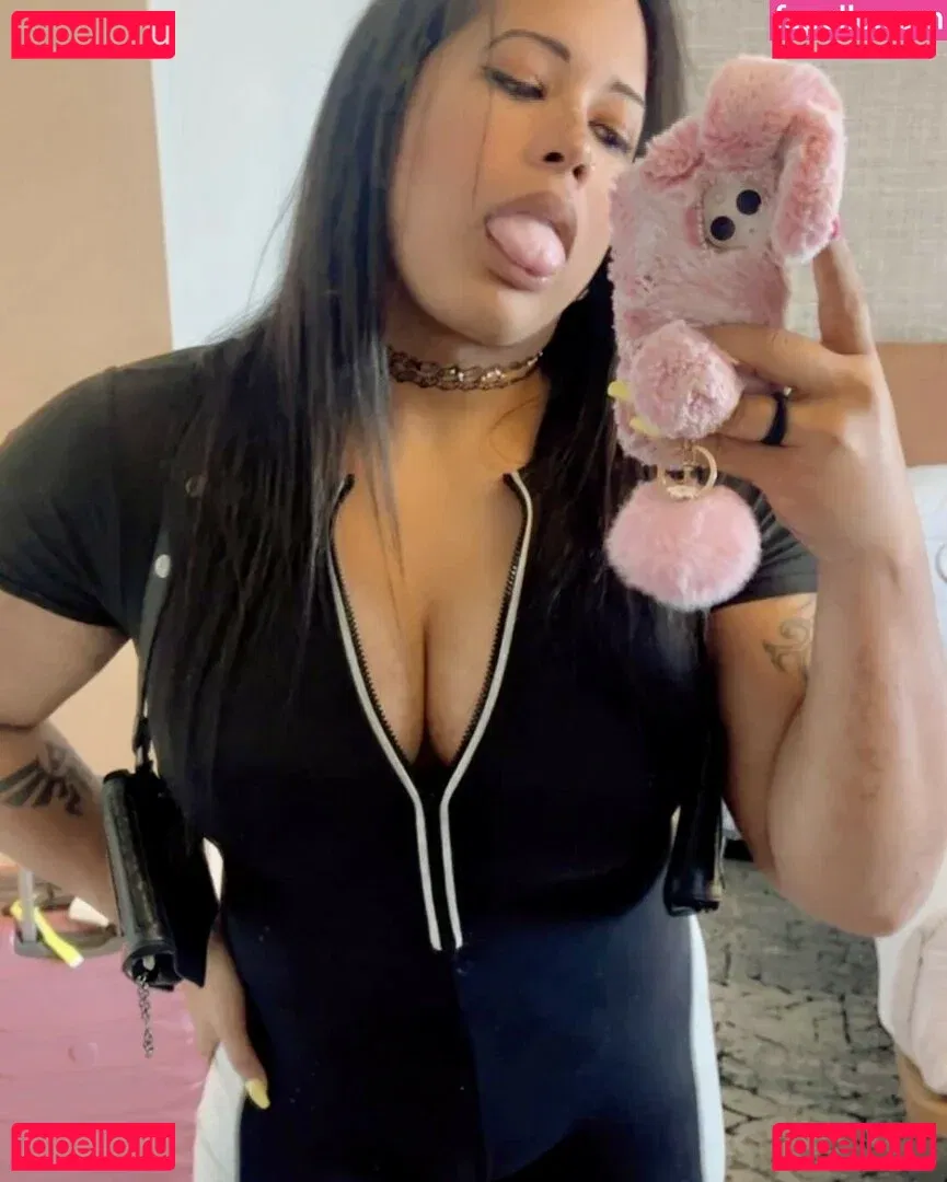 Nyla Rose Onlyfans Photo Gallery 
