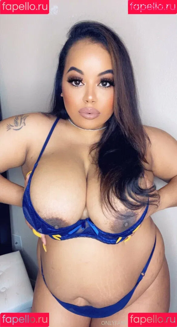 kittikarella Onlyfans Photo Gallery 