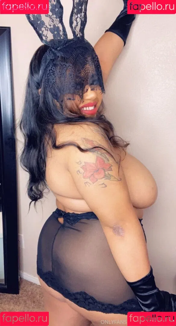kittikarella Onlyfans Photo Gallery 