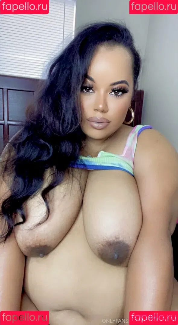 kittikarella Onlyfans Photo Gallery 