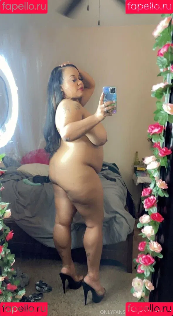 kittikarella Onlyfans Photo Gallery 
