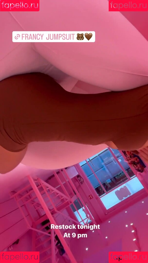 Gaja SG Onlyfans Photo Gallery 