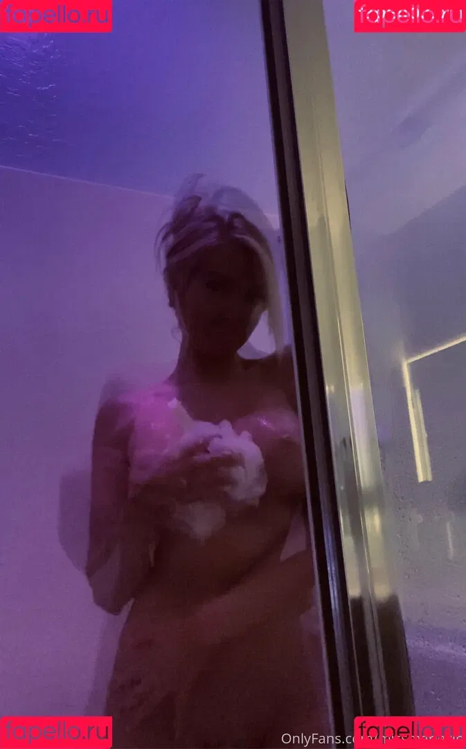 colleenmmcginniss Onlyfans Photo Gallery 