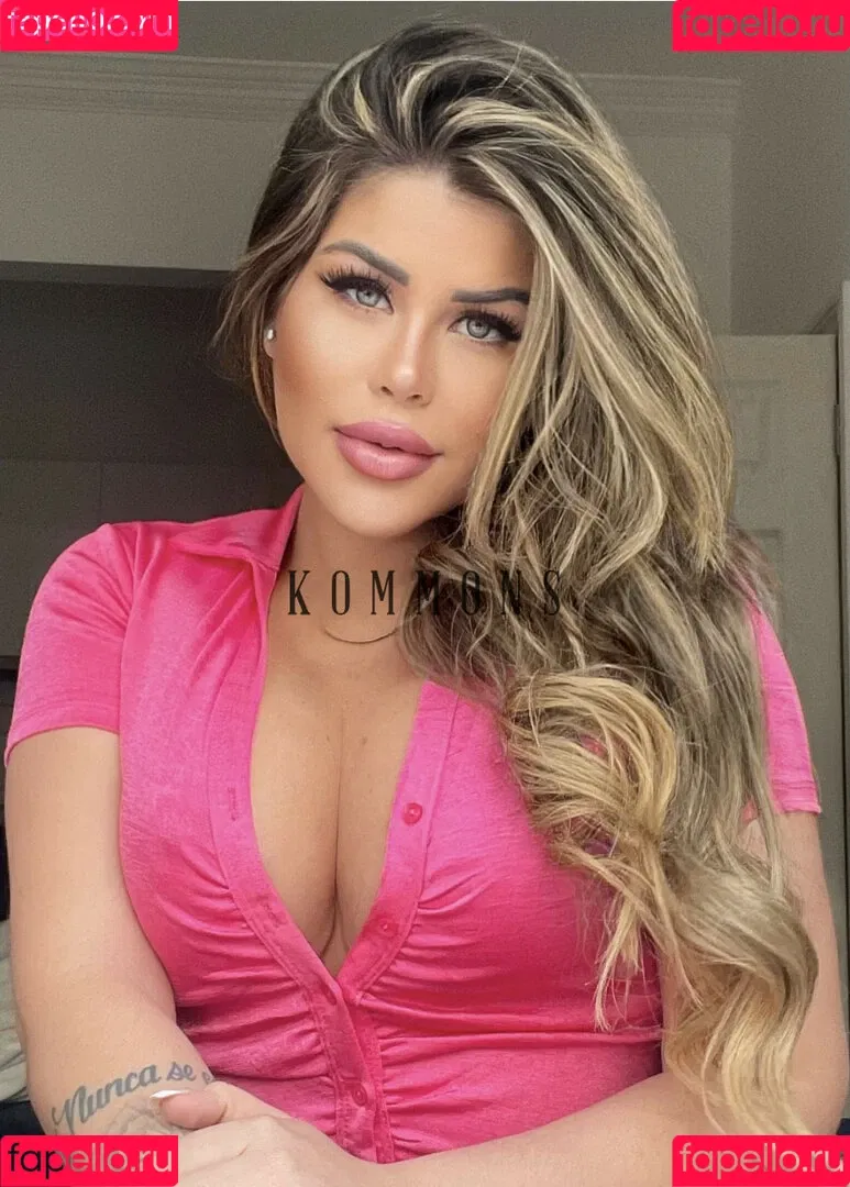 Tais Lambertini Onlyfans Photo Gallery 