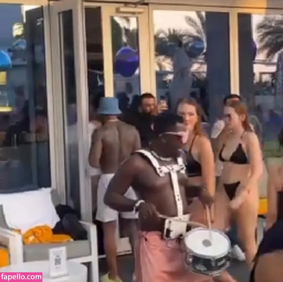 Tais Lambertini Onlyfans Photo Gallery 