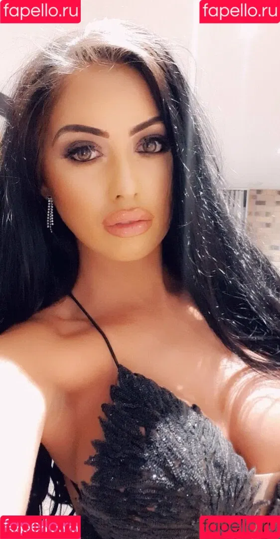 English-teacola-rose Onlyfans Photo Gallery 