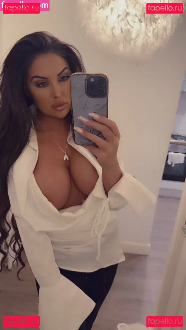 English-teacola-rose Onlyfans Photo Gallery 