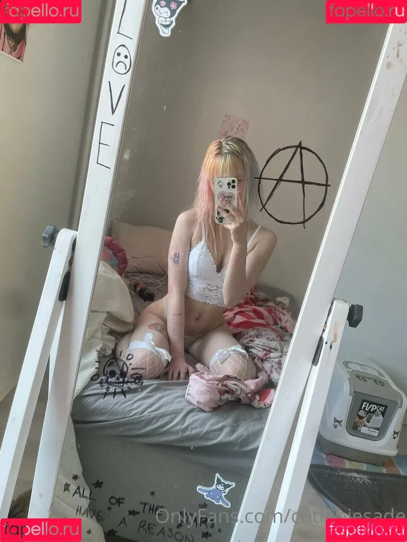 cutiepiesade Onlyfans Photo Gallery 