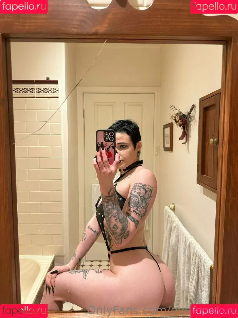Eve.winters Onlyfans Photo Gallery 