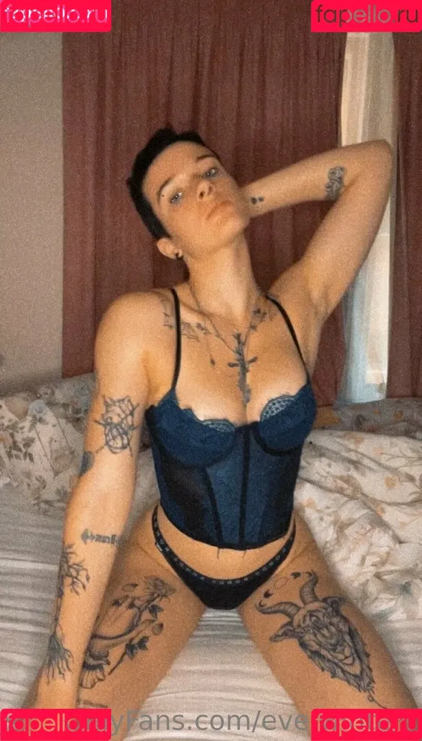Eve.winters Onlyfans Photo Gallery 