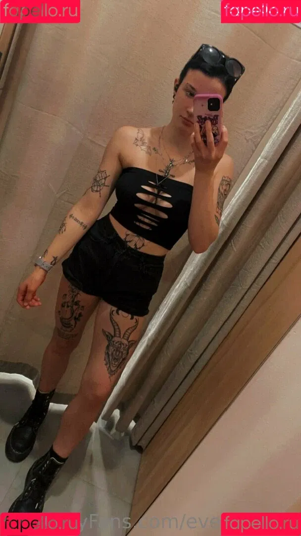 Eve.winters Onlyfans Photo Gallery 