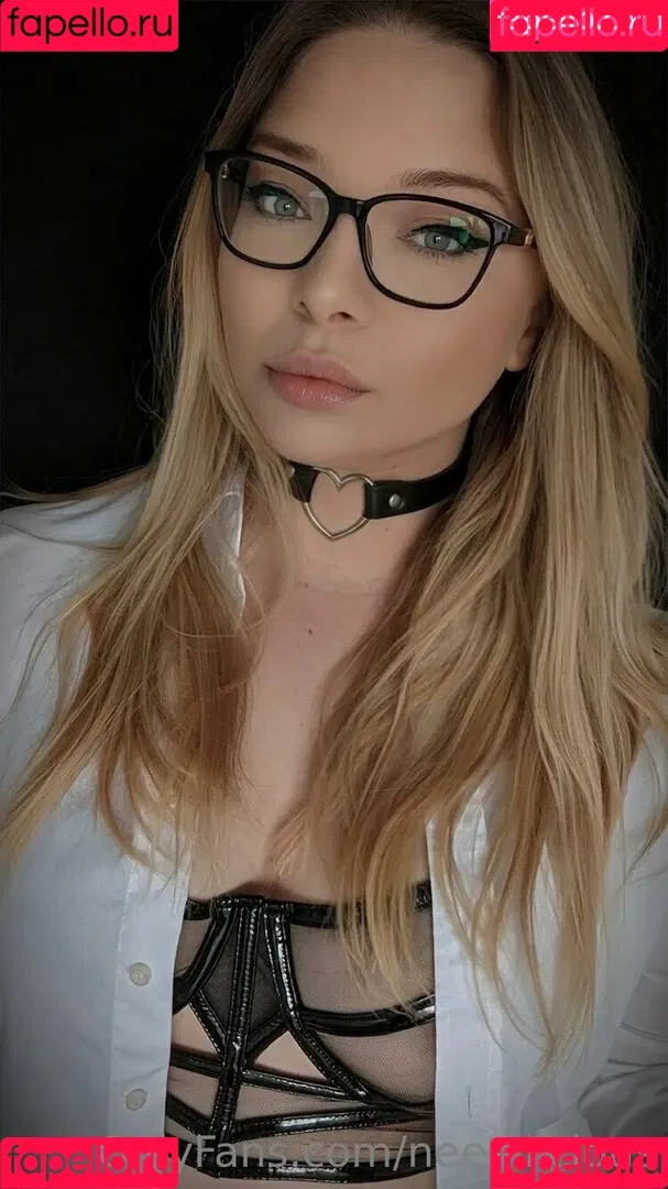 neevilicious Onlyfans Photo Gallery 