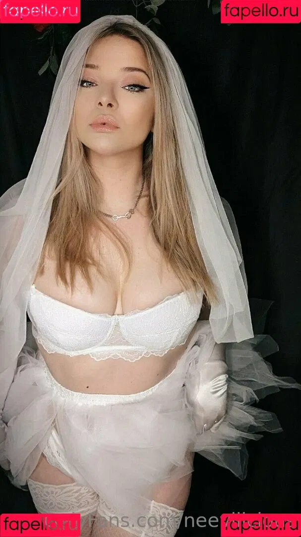 neevilicious Onlyfans Photo Gallery 