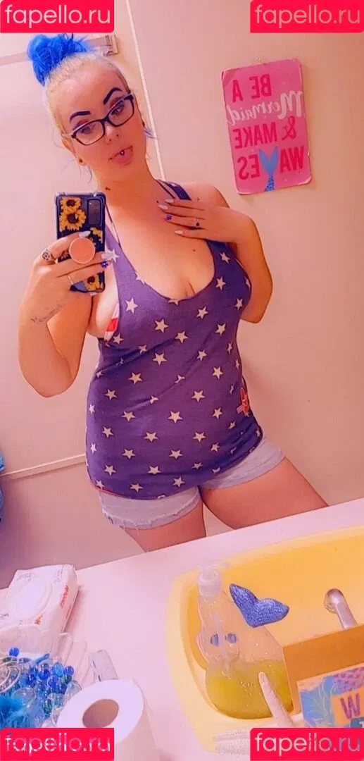 blubodygloss Onlyfans Photo Gallery 