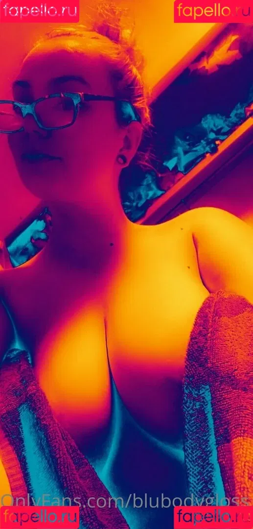 blubodygloss Onlyfans Photo Gallery 