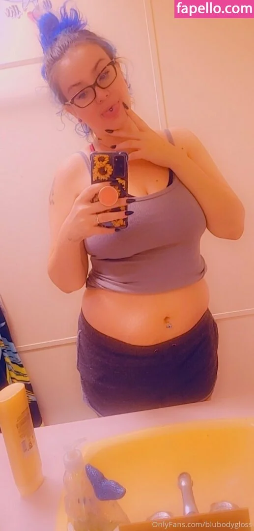 blubodygloss Onlyfans Photo Gallery 