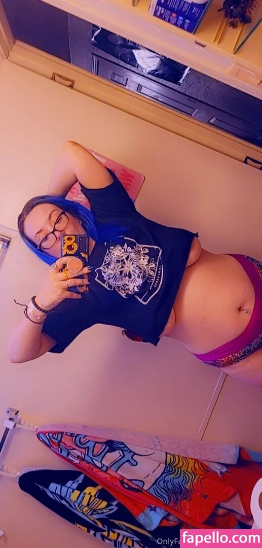 blubodygloss Onlyfans Photo Gallery 