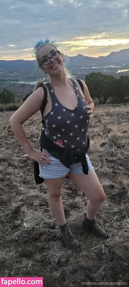 blubodygloss Onlyfans Photo Gallery 