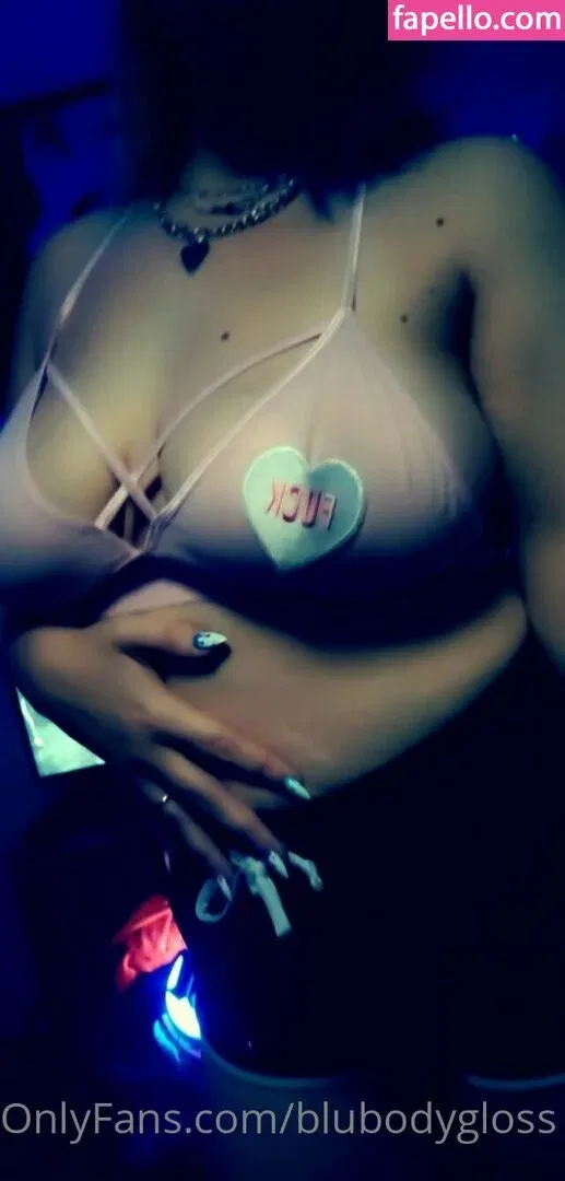 blubodygloss Onlyfans Photo Gallery 