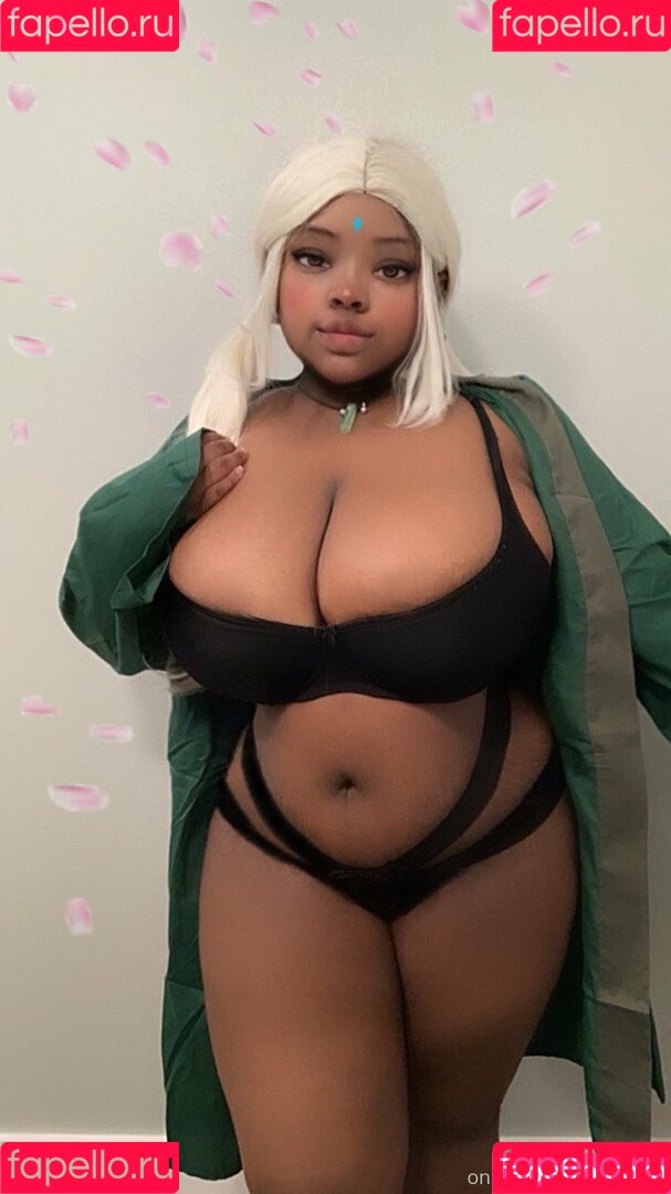 roarwie Onlyfans Photo Gallery 