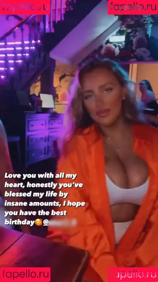 Aurora Onlyfans Photo Gallery 