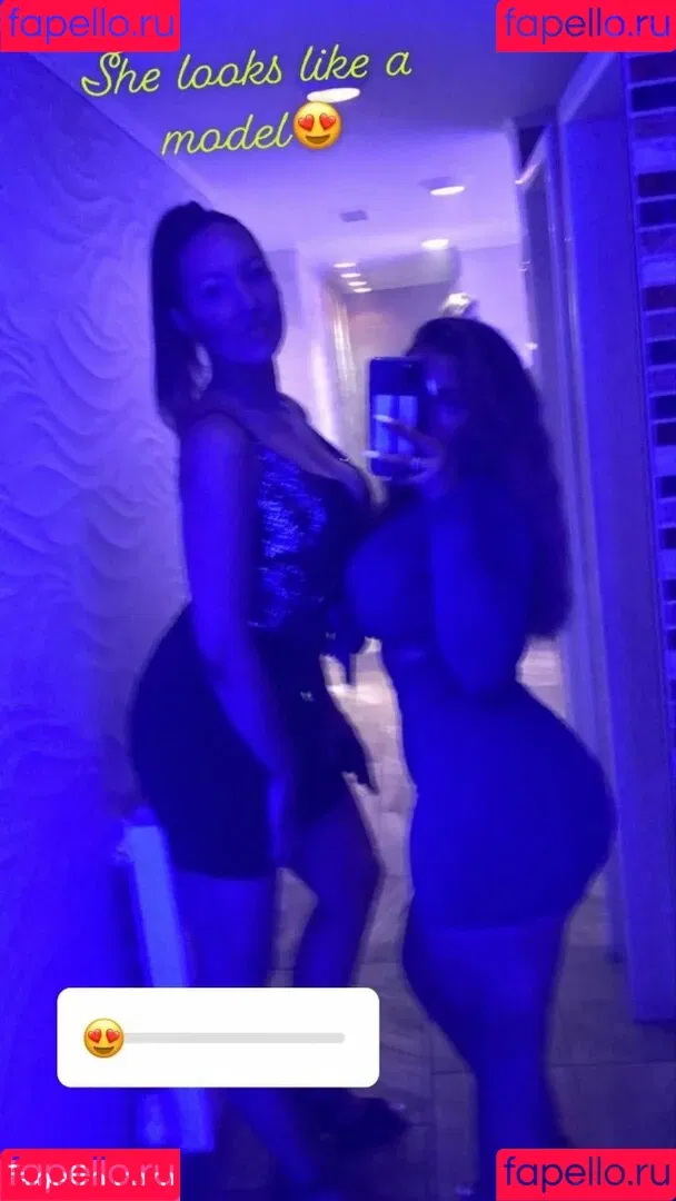 Aurora Onlyfans Photo Gallery 