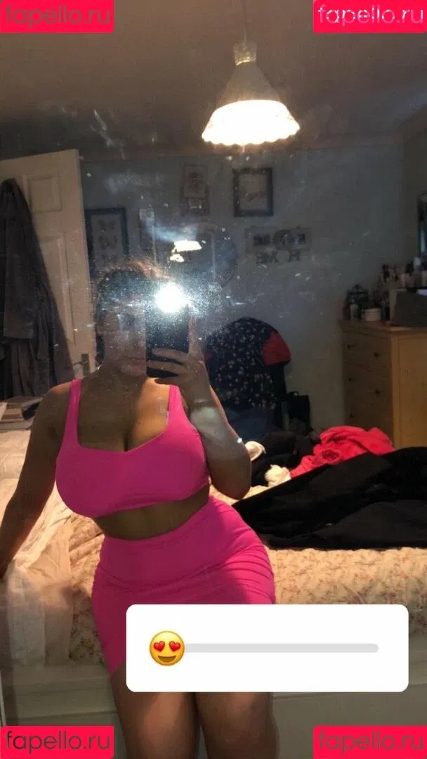 Aurora Onlyfans Photo Gallery 