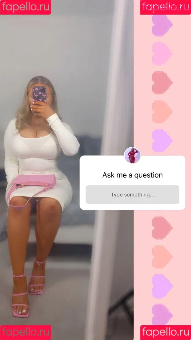Aurora Onlyfans Photo Gallery 