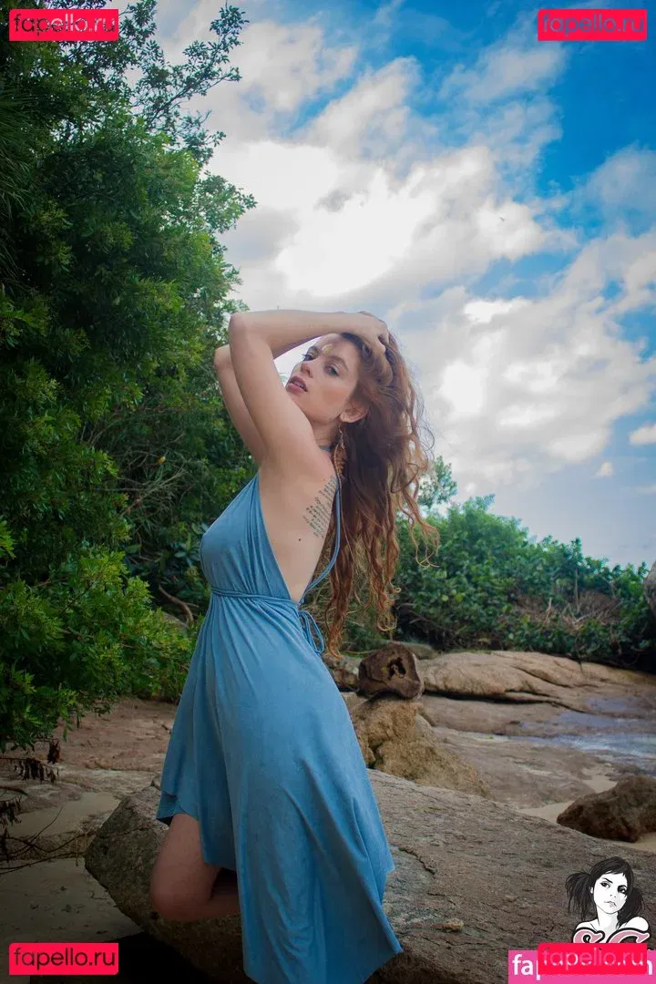 Aurora Onlyfans Photo Gallery 